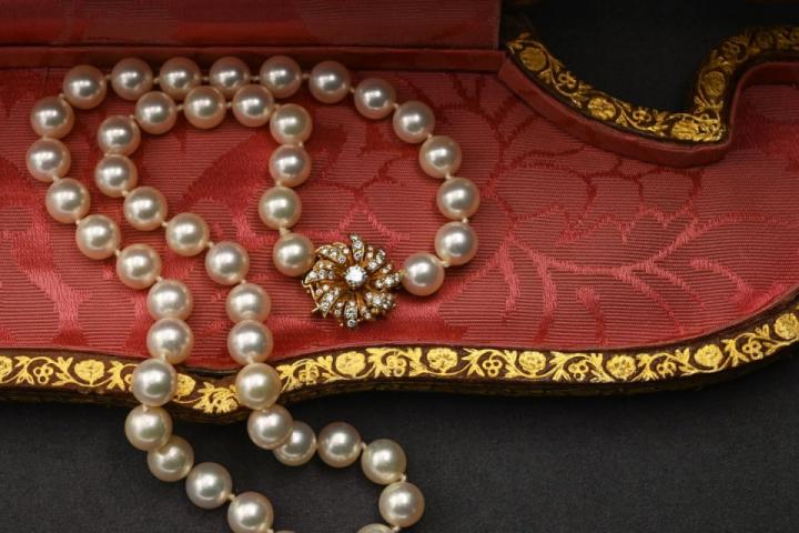 Explore various types, including freshwater and South Sea pearls, and get expert appraisals for your collection.