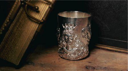 lot 521 golden jubilee beaker