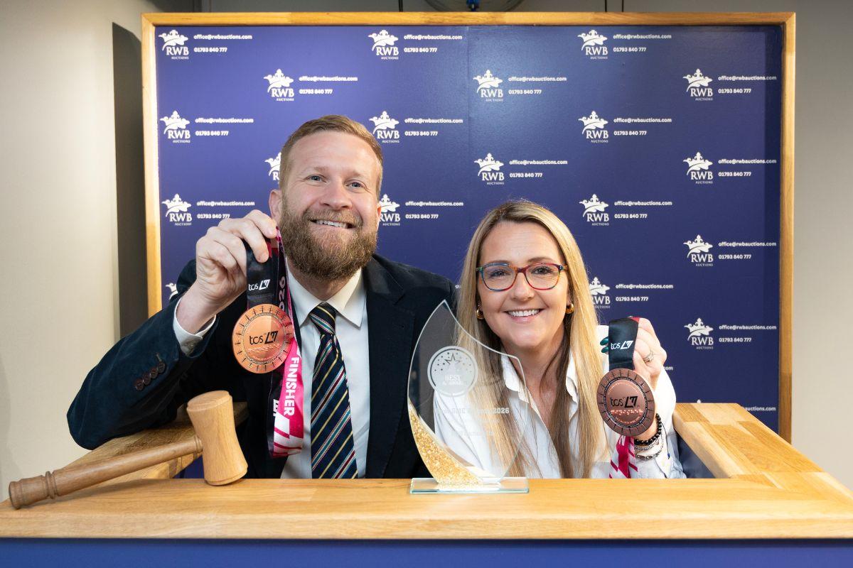 kelly gareth london marthon medals kelly gareth london marthon medals