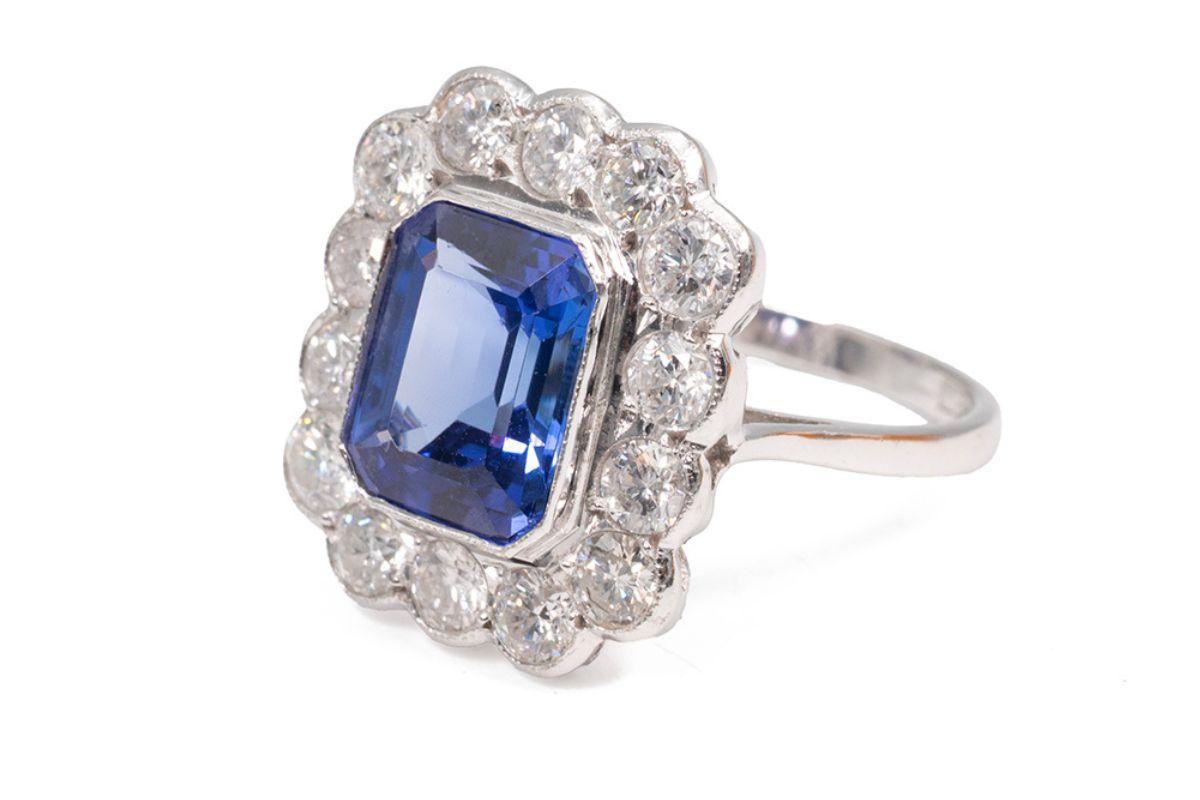 lot 27 tanzanite ring gallery 4
