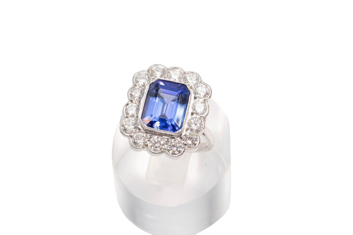 lot 27 tanzanite ring gallery