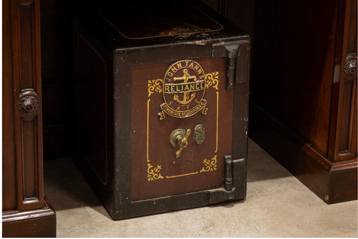 lot 366 john tann safe slider lot 366 john tann safe slider